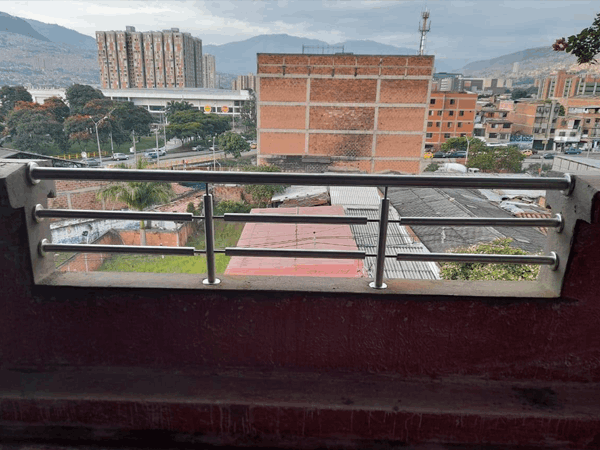 Pasamanos en acero inoxidable